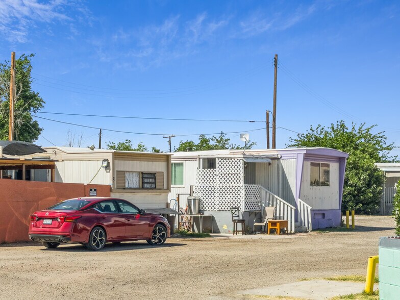 More Photos Of 535 W Atkins Ave, Ridgecrest Manufactured Housing Mobile Home Park For Sale