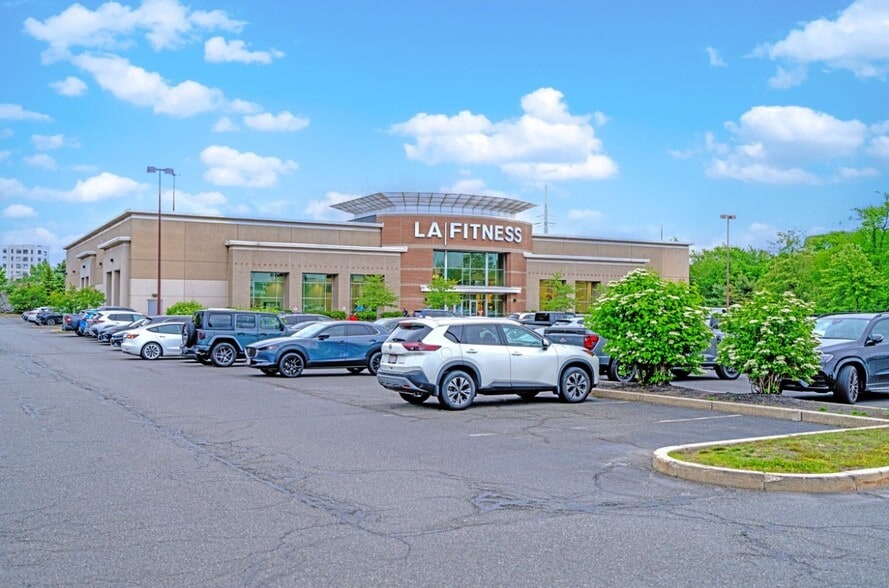 More Photos Of 1450 Broadway, Saugus Health Club For Sale