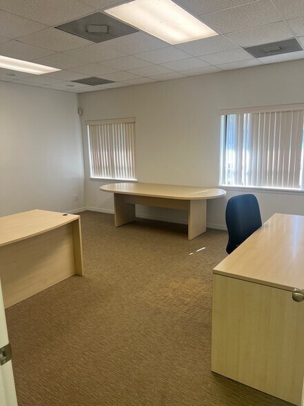 More Photos Of 12511 World Plaza Ln, Fort Myers Medical For Sale