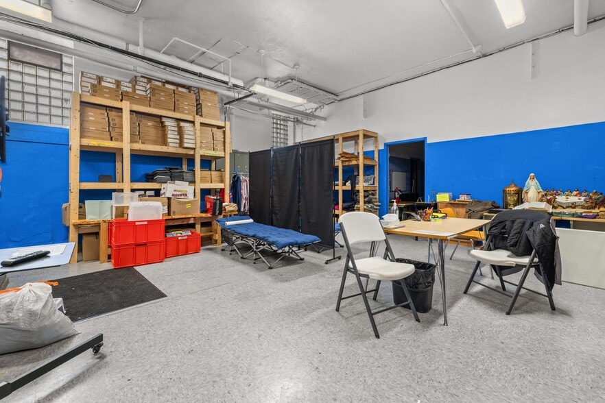 More Photos Of 21 Davidson Ave, Buffalo Schools For Sale