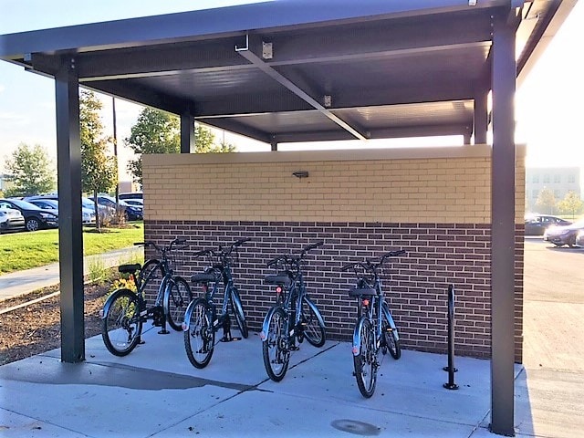 More Photos Of 12115 Visionary Way, Fishers Office For Lease