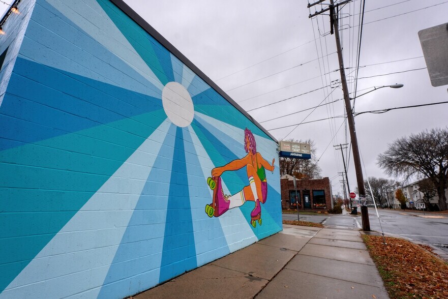 More Photos Of 557 North St, Madison Warehouse For Lease