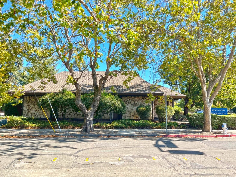 More Photos Of 1405 Montgomery Dr, Santa Rosa Medical For Sale