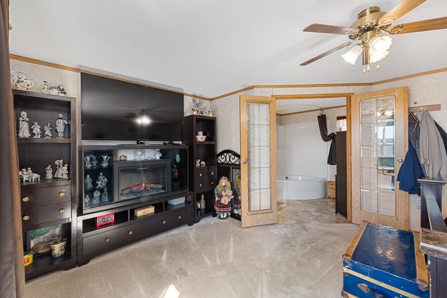 More Photos Of 81 Barstow St, Carseland Auto Repair For Sale