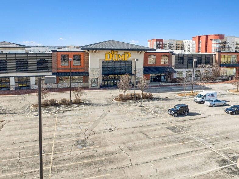 More Photos Of 2860 S Highland Ave, Lombard Freestanding For Sale