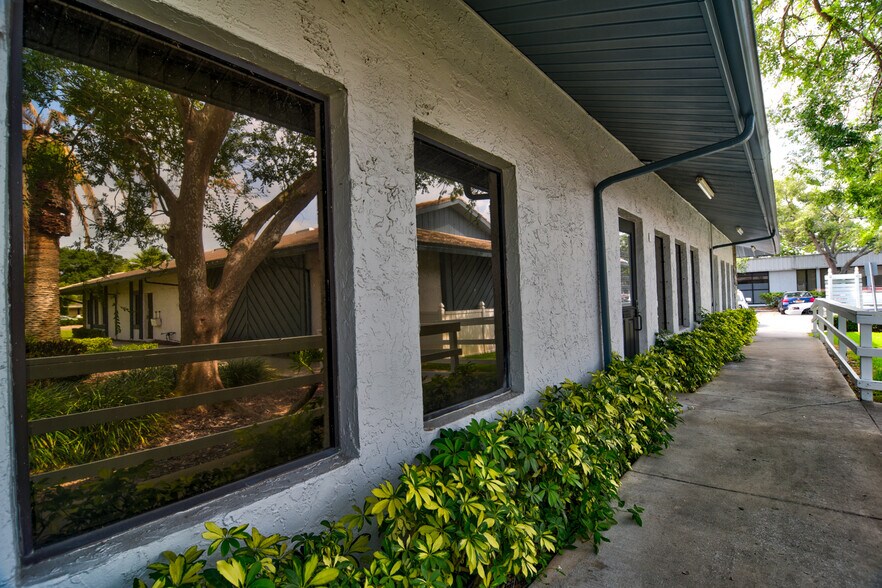 More Photos Of 3275 66th St N, Saint Petersburg Medical For Sale