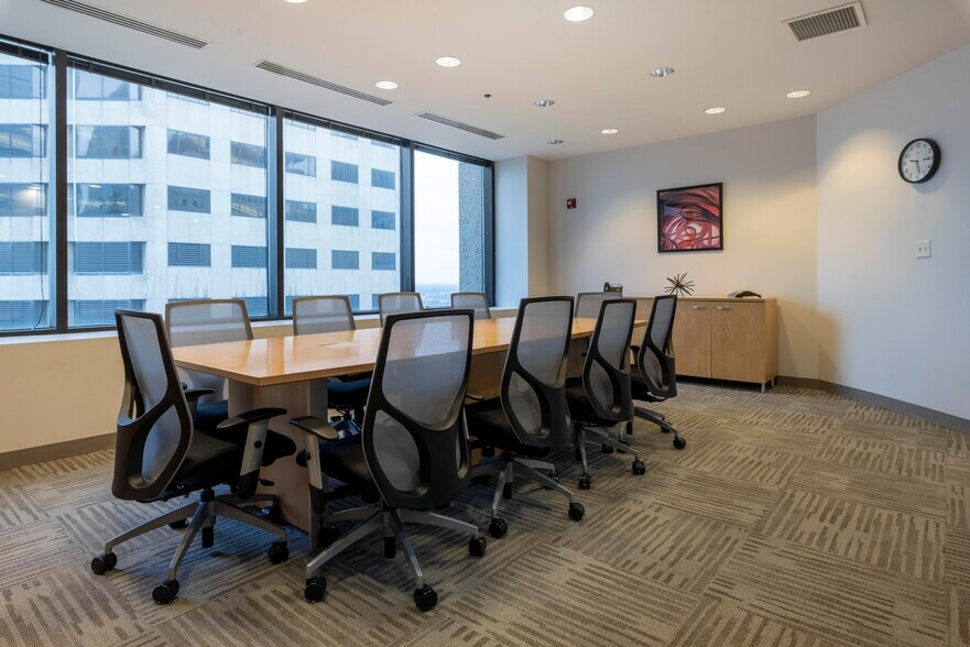 More Photos Of 201 N Illinois St, Indianapolis Coworking Space