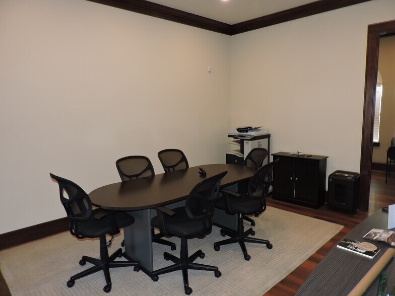 More Photos Of 12516 Cutten Rd, Houston Medical For Lease