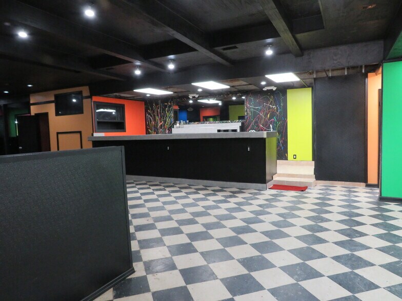 More Photos Of 7480 E Hwy 34, Ridgeway Restaurant For Sale