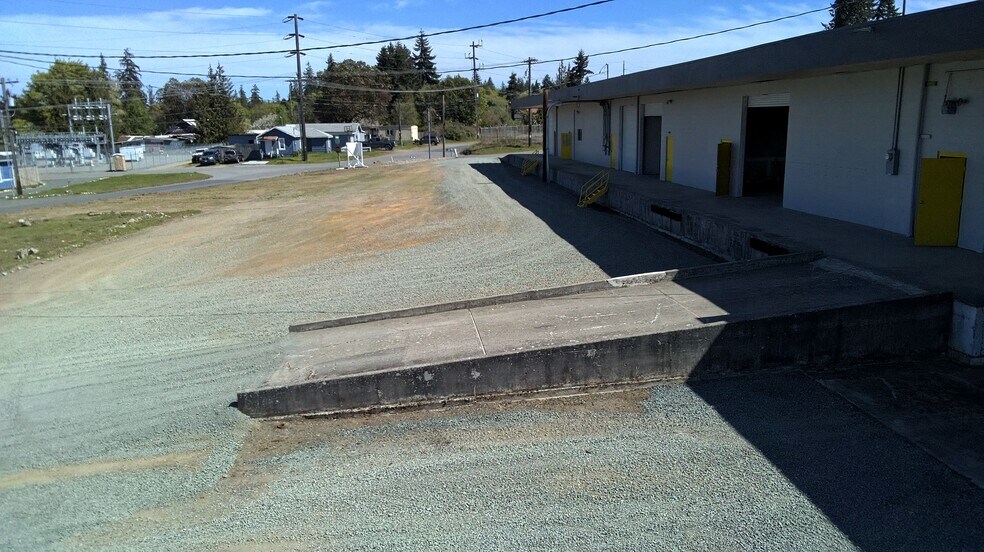 More Photos Of 212 N Gales St, Port Angeles Warehouse For Lease