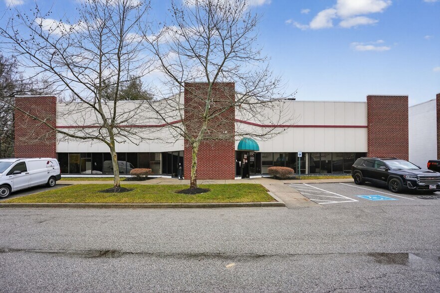 Primary Photo Of 16000 Trade Zone Ave, Upper Marlboro Unknown For Lease