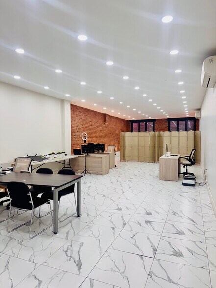 More Photos Of 870 Dekalb Ave, Brooklyn Apartments For Lease