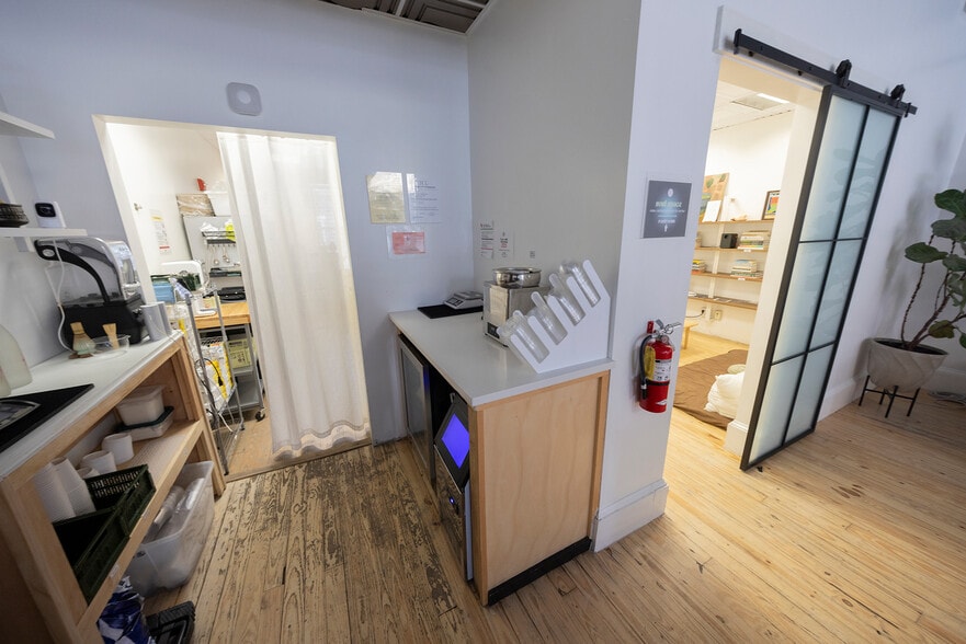 More Photos Of 179 Main St, Beacon Storefront Retail Residential For Sale