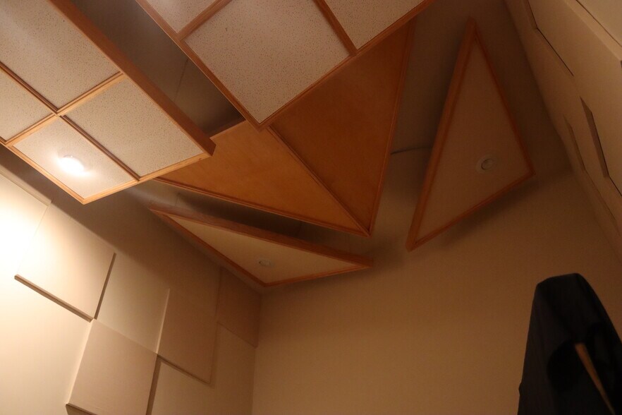 More Photos Of 7180-7194 SW 47th St, Miami Service For Sale