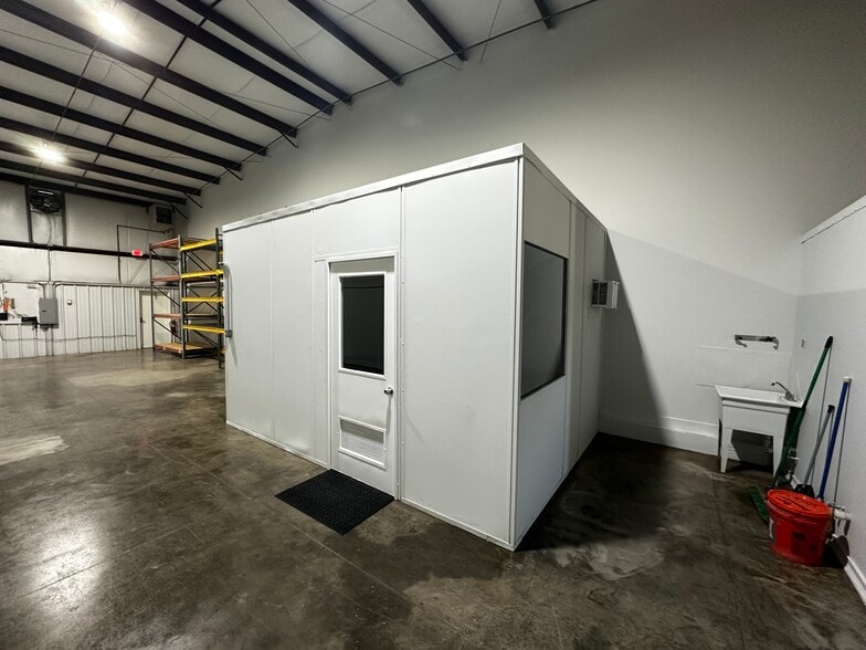 More Photos Of 1138 White Horse Rd, Greenville Industrial For Sale
