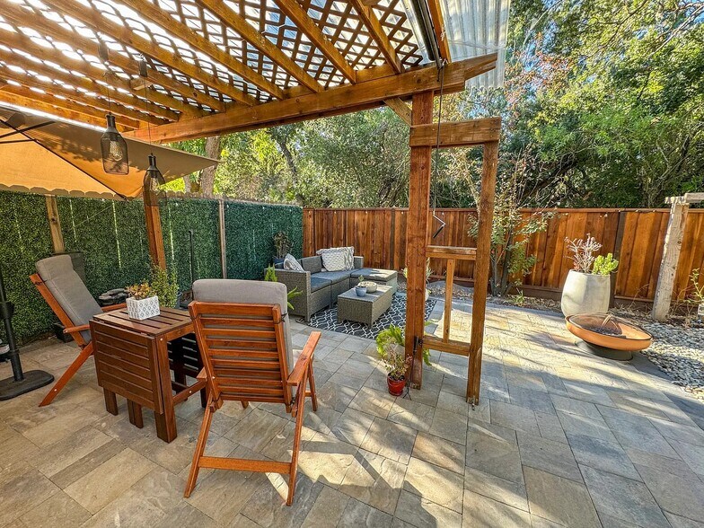 More Photos Of 863 Palomino Dr, Pleasanton Apartments For Sale