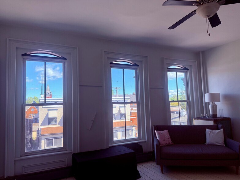 More Photos Of 220 Main St, Saugerties Storefront Retail Residential For Sale