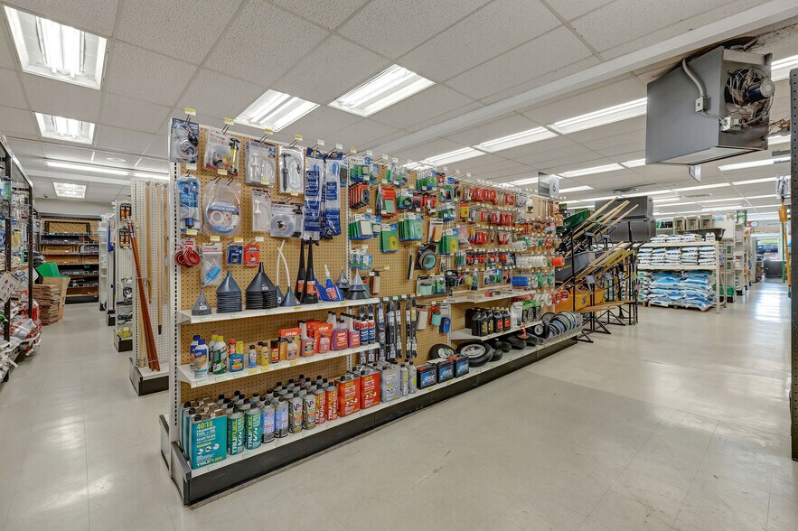 More Photos Of 3375 Dayton-Xenia Rd, Dayton General Retail For Sale