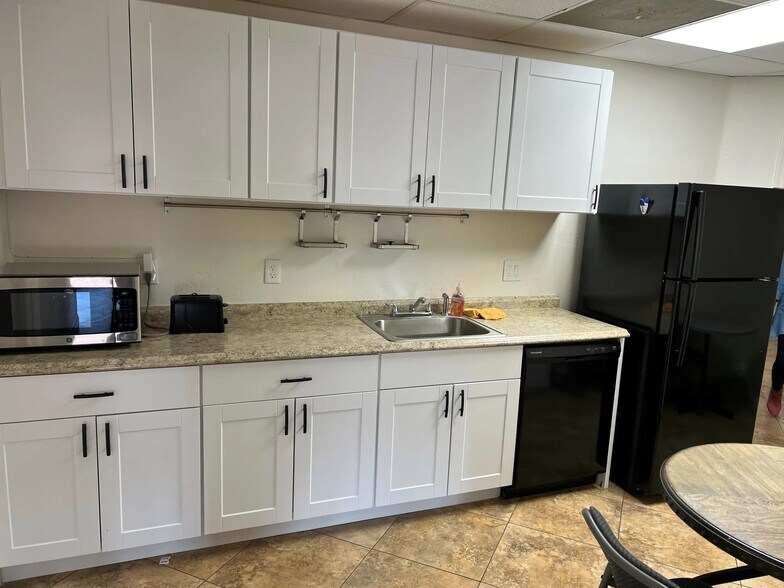 More Photos Of 6344 E Brown Rd, Mesa Office For Lease