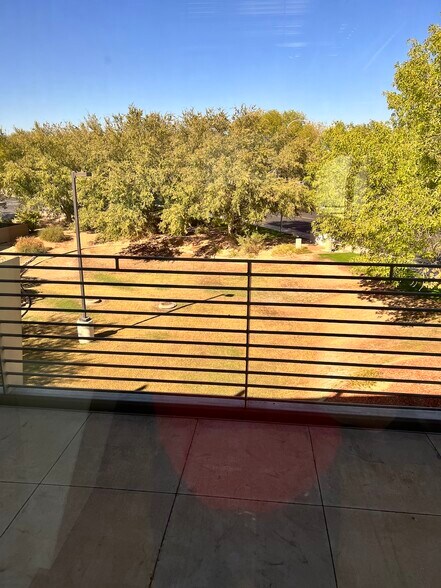 More Photos Of 1437 W Auto Dr, Tempe Showroom For Lease