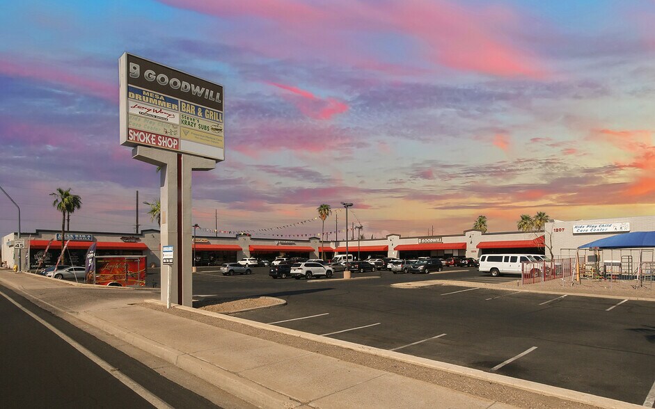 More Photos Of 1207 N Country Club Dr, Mesa General Retail For Sale