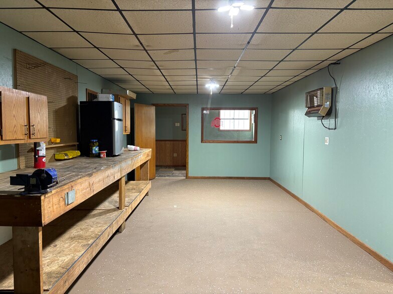 More Photos Of 4964 Yukon St NW, Canton Industrial For Sale