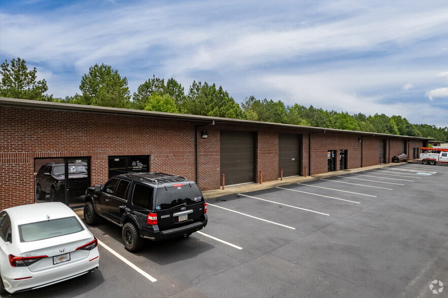 Primary Photo Of 737 Harry McCarty Rd, Bethlehem Warehouse For Lease