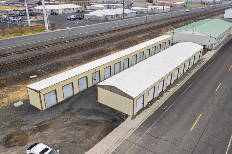 More Photos Of 328 SW Alder St, Ephrata Self Storage For Sale