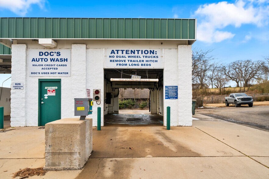 More Photos Of 626 Carpenter Dam Rd, Hot Springs National Park Specialty For Sale