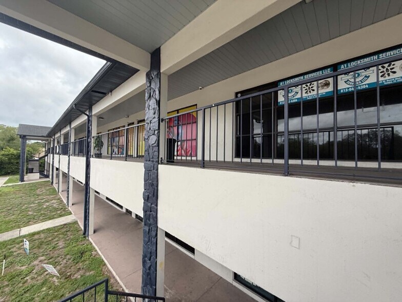 More Photos Of 1005 W Busch Blvd, Tampa Office For Sale