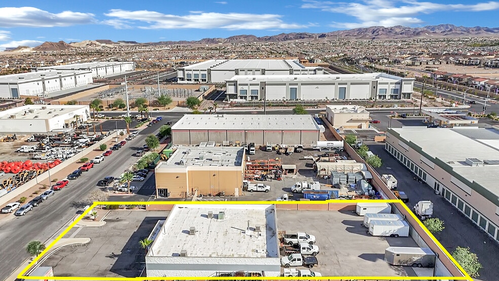 More Photos Of 231 Sunpac Ave, Henderson Warehouse For Lease