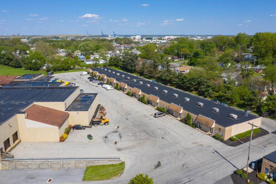 More Photos Of 700 Cornell Dr, Wilmington Light Distribution For Lease