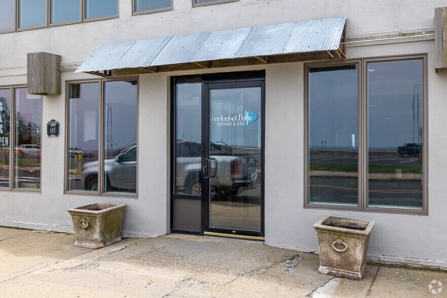 More Photos Of 145 Nantasket Ave, Hull Storefront For Sale