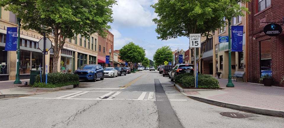 More Photos Of 79 Doyle St, Toccoa Office For Sale