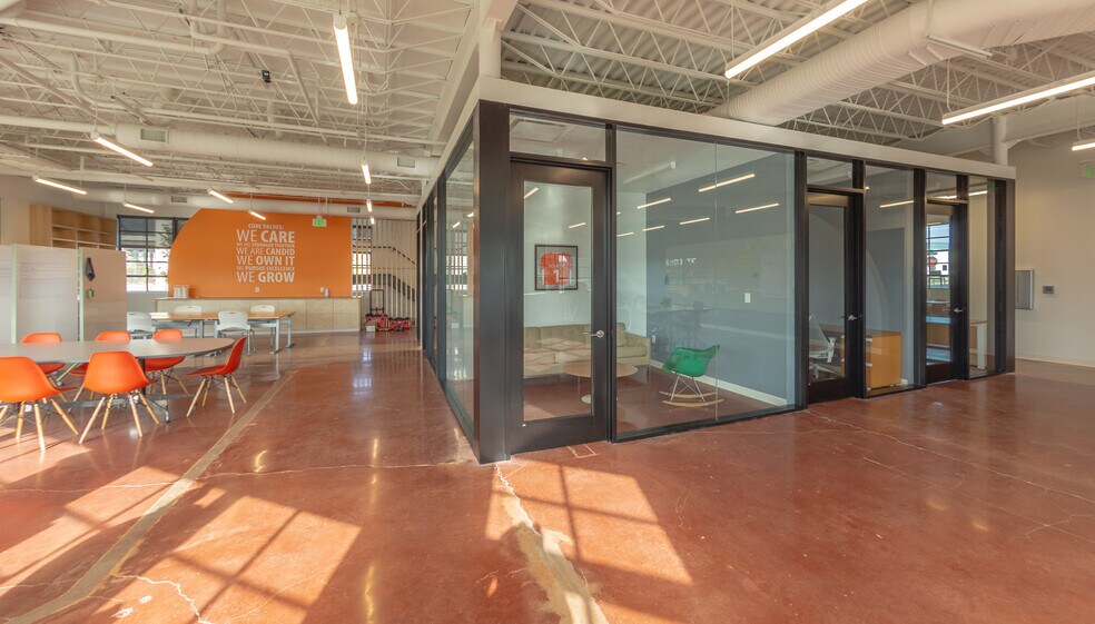 More Photos Of 121 St Emanuel St, Houston Flex For Sale