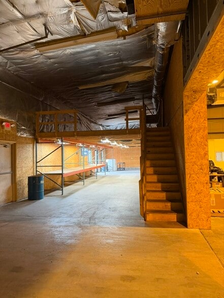 More Photos Of 160 Stover Dr, Carlisle Industrial For Lease