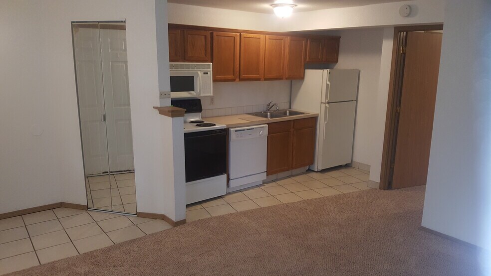 More Photos Of 911 SW Broadway Dr, Portland Apartments For Sale