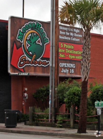 More Photos Of 2020 Devine St, Columbia Storefront For Lease