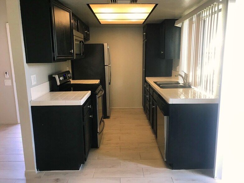 More Photos Of 525 S Thornhill Rd, Palm Springs Apartments For Sale