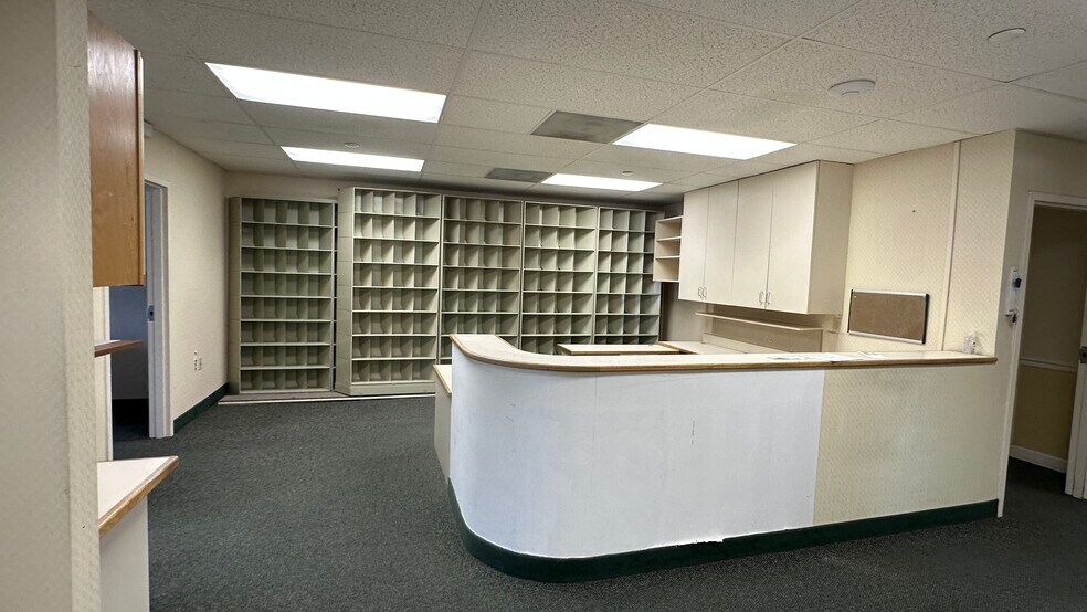 More Photos Of 850 Brainard Rd, Highland Heights Medical For Lease