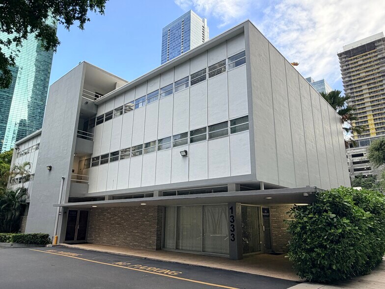 More Photos Of 1333 S Miami Ave, Miami Medical For Lease