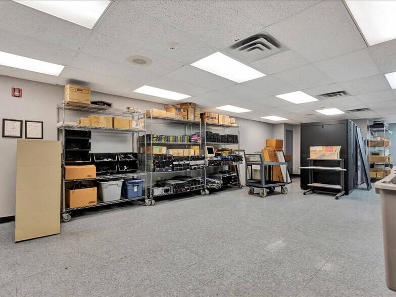 More Photos Of 202 N Angelina Ave, Lufkin Office For Sale