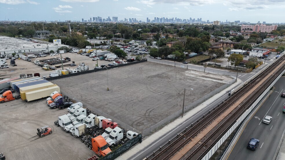 More Photos Of 6901 NW 26th Ave, Miami Land For Lease