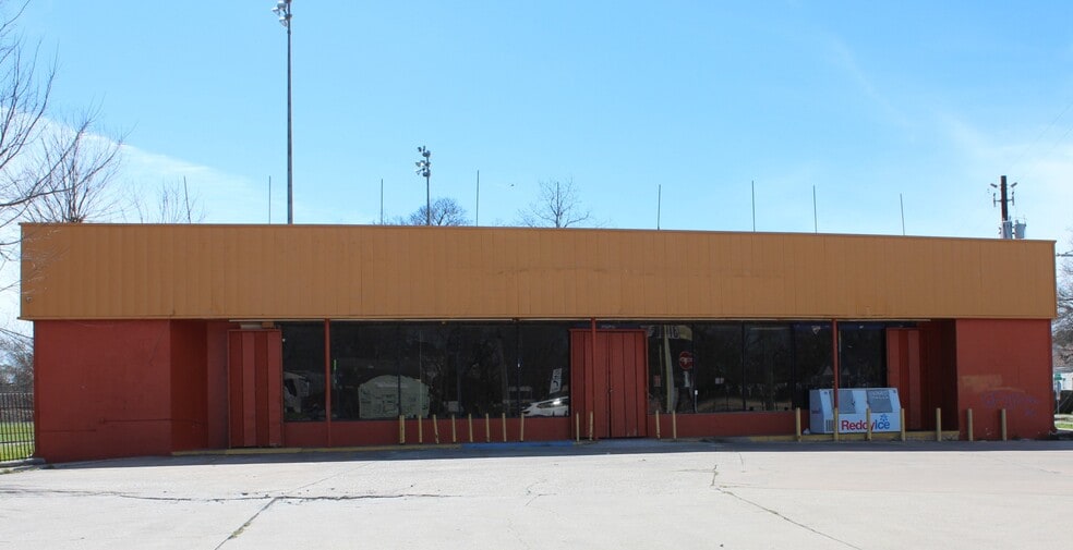 More Photos Of 4906 Harrisburg Blvd, Houston Storefront For Lease