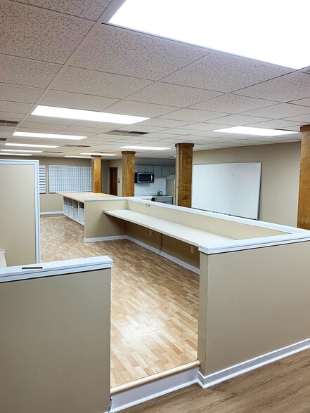 More Photos Of 300 Martin Luther King Blvd, Wilmington Office For Lease