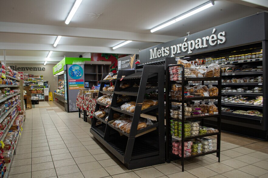 More Photos Of 429 Rte 204, St-Aubert Flex For Sale