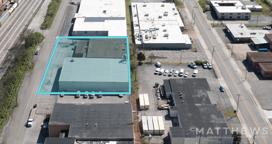 More Photos Of 2949 Armory Dr, Nashville Distribution For Lease
