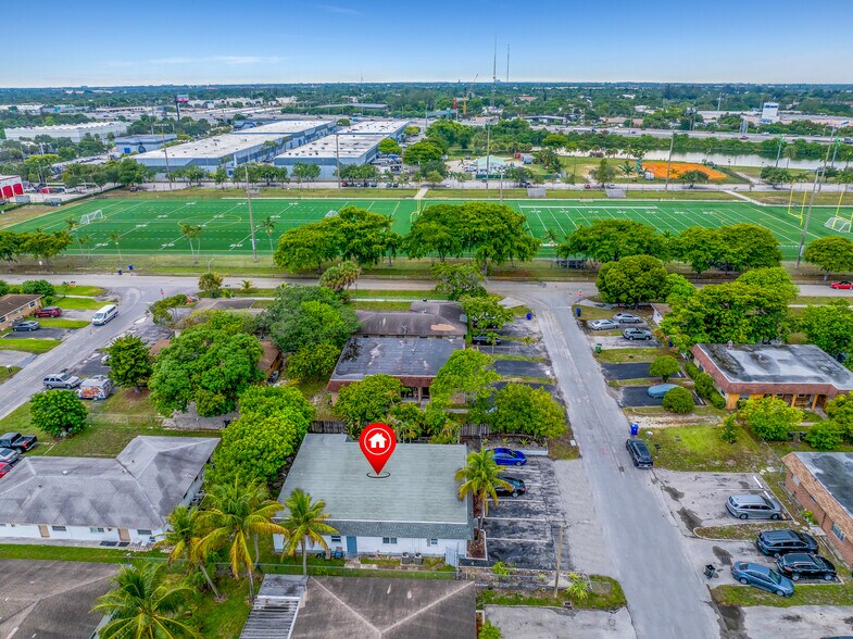 More Photos Of 1480 NW 20th Ct, Fort Lauderdale Apartments For Sale