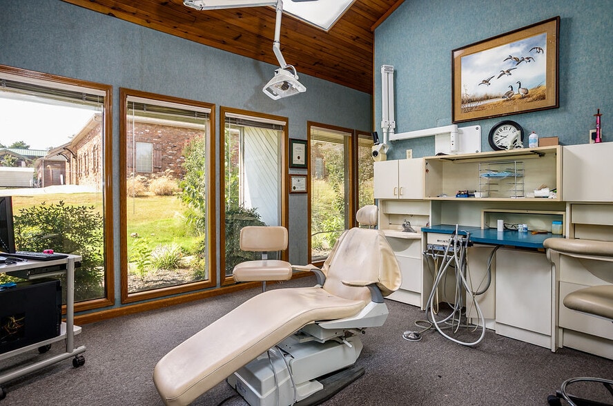 More Photos Of 2603 Browns Ln, Jonesboro Medical For Sale