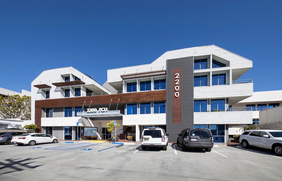 Primary Photo Of 2200 Pacific Coast Hwy, Hermosa Beach Office For Sale